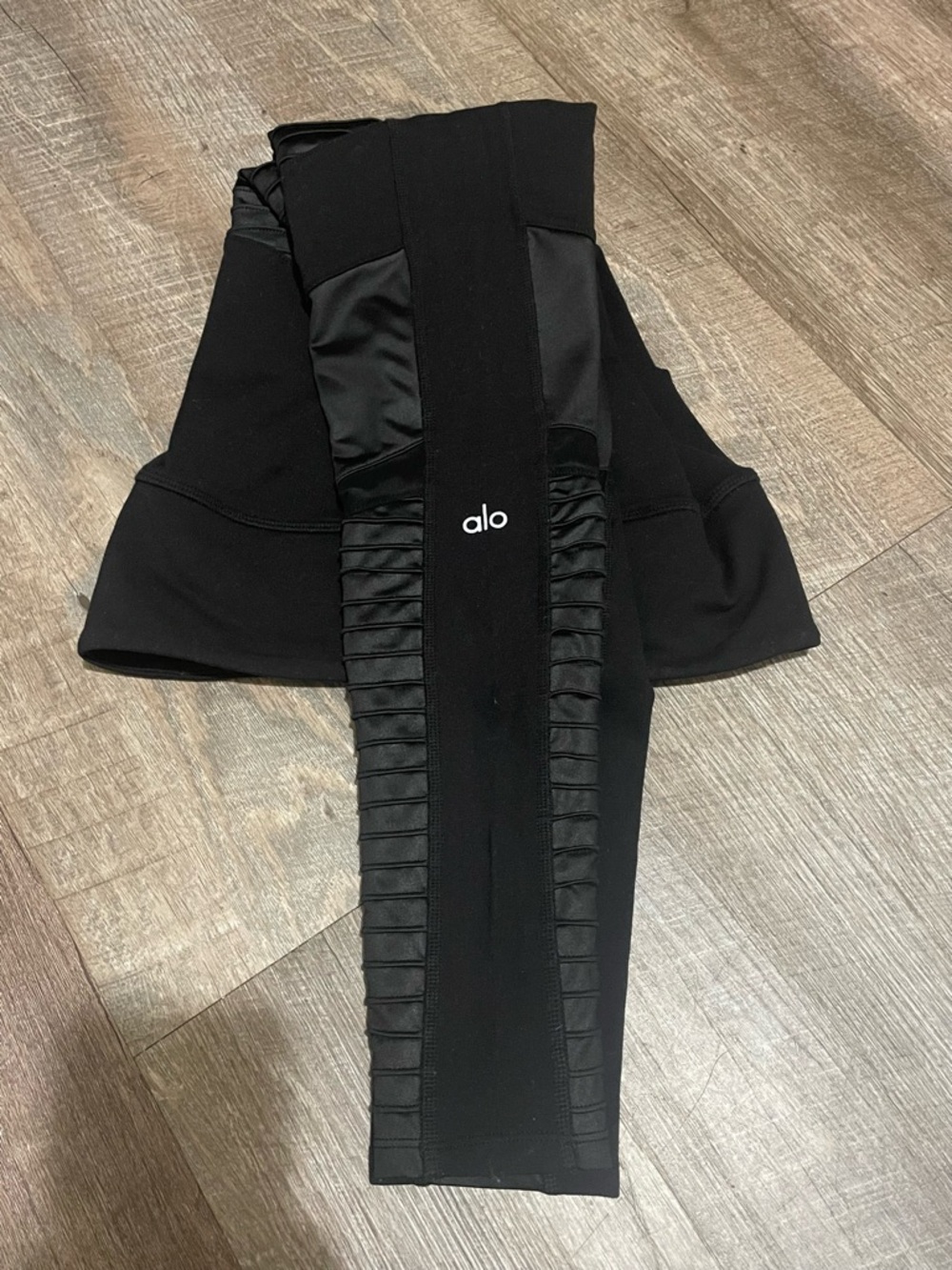 ALO Yoga Black Leggings